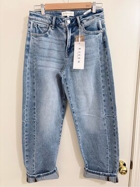 Risen Women's Light Wash Boyfriend Jeans 5/27